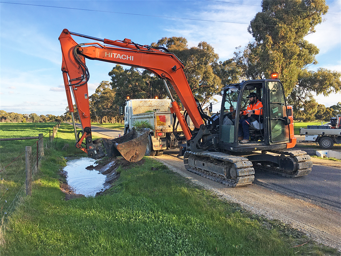 Rural road drainage works at Lower Norton (web).png