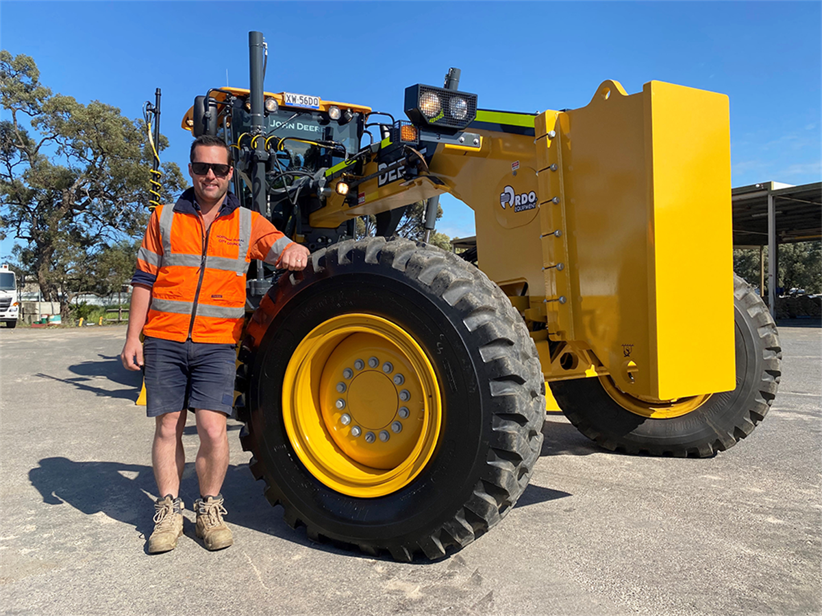 2023 John Deere 672GP, Motor Graders